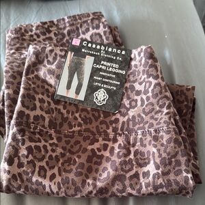 leopold capri length leggings